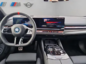 BMW i5 M60 xDrive