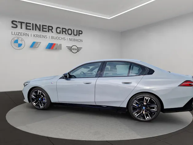 BMW i5 M60 xDrive