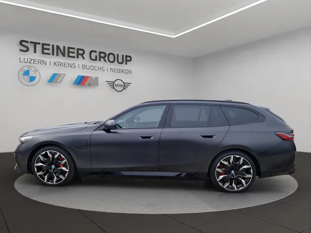 BMW 550e xDrive Touring M Sport Pro Steptronic