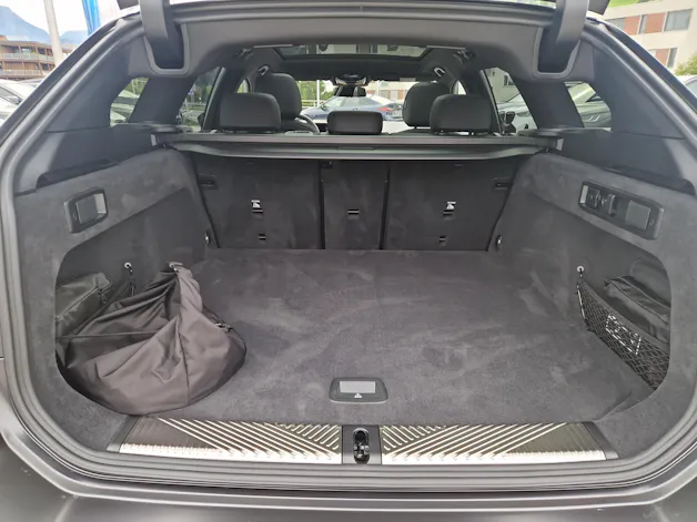 BMW 550e xDrive Touring M Sport Pro Steptronic