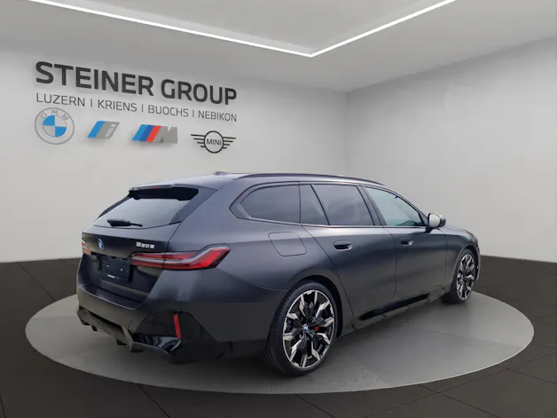 BMW 550e xDrive Touring M Sport Pro Steptronic