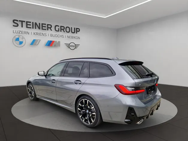 BMW 320d xDrive 48V Touring Steptronic M Sport