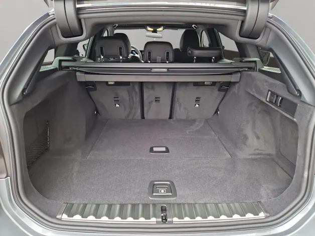 BMW 320d xDrive 48V Touring Steptronic M Sport