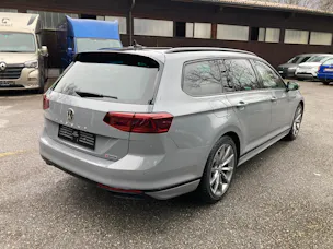 VW Passat Variant 2.0 TSI R-Line Edition 4Motion DSG