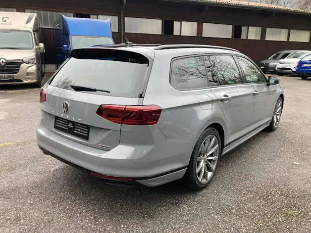 VW Passat Variant 2.0 TSI R-Line Edition 4Motion DSG