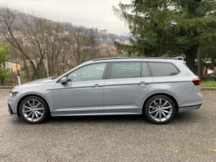 VW Passat Variant 2.0 TSI R-Line Edition 4Motion DSG