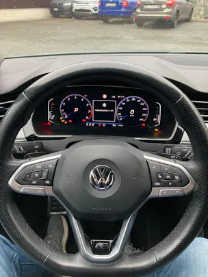 VW Passat Variant 2.0 TSI R-Line Edition 4Motion DSG