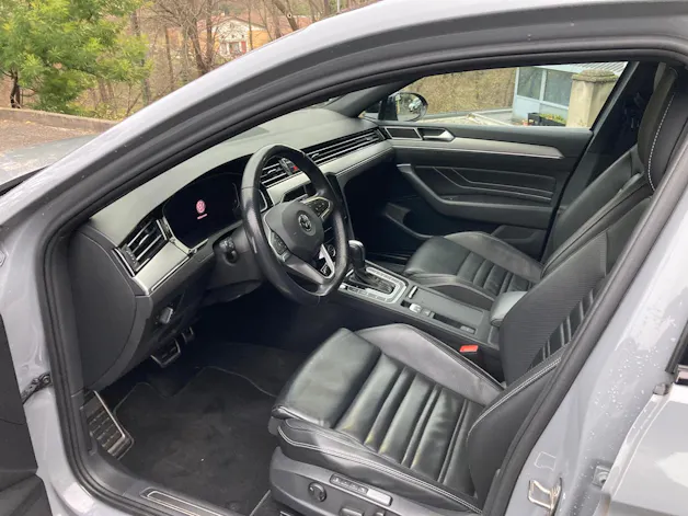 VW Passat Variant 2.0 TSI R-Line Edition 4Motion DSG