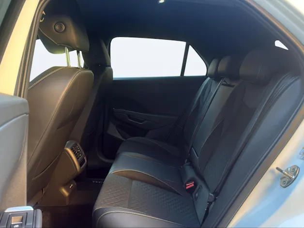 VW T-Roc 1.5 eTSI mHEV R-Line DSG