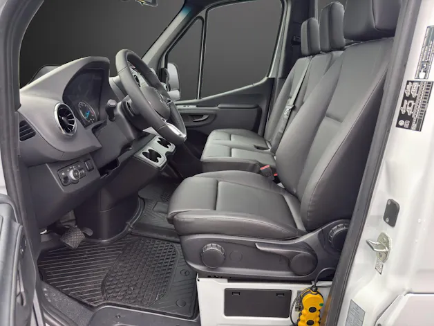 Mercedes-Benz eSprinter Fahrgestell 420 81kWh Standard Pro