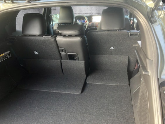 Vehicle image 14 Vehicle image 14