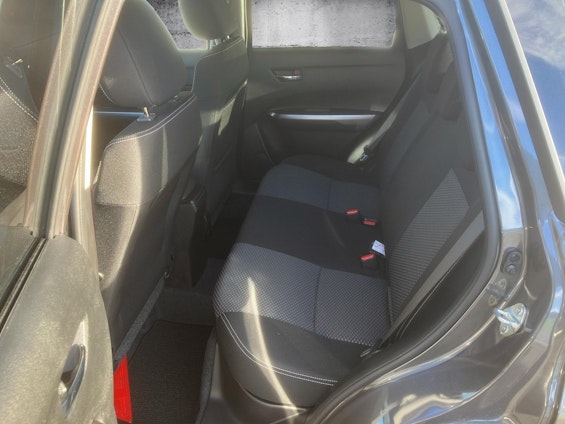 Vehicle image 12 Vehicle image 12