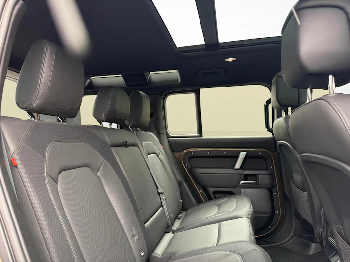 image du véhicule LAND ROVER DEFENDER