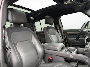 image du véhicule LAND ROVER Defender 110 3.0 D I6 300 X-Dynamic HSE