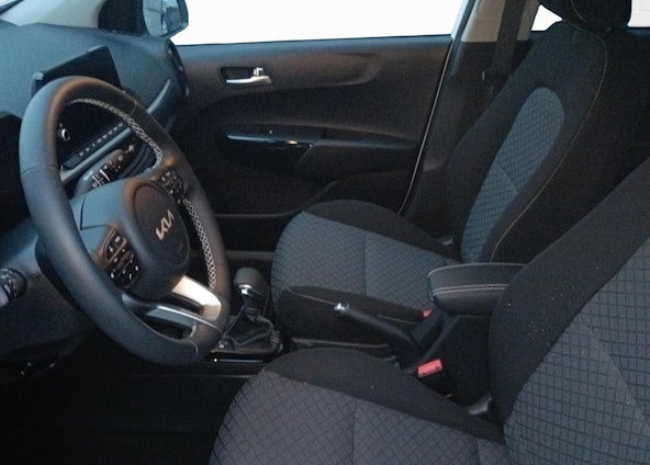 Vehicle image 4 Vehicle image 4