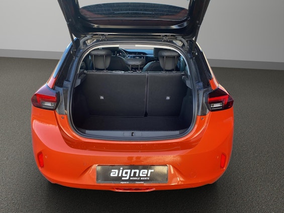 Vehicle image 6 Vehicle image 6