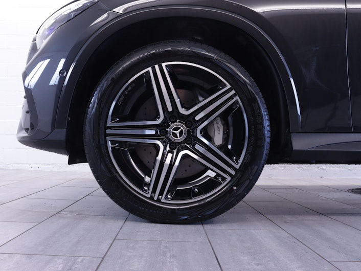 Vehicle image MERCEDES-BENZ GLC 300