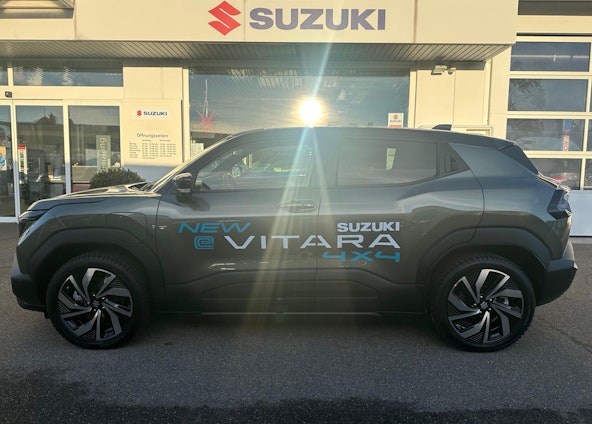 Vehicle image 3 Vehicle image 3