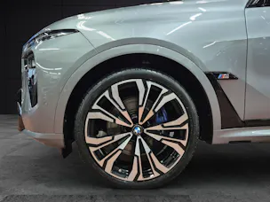 BMW X7 M60i