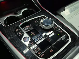 BMW X7 M60i