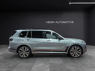 BMW X7 M60i