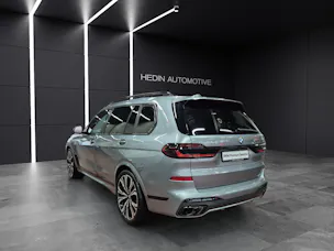 BMW X7 M60i