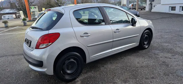 Peugeot 207 1.4 16V 95 Trendy Clim