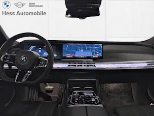 BMW M760e xDrive