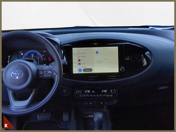 Vehicle image 13 Vehicle image 13