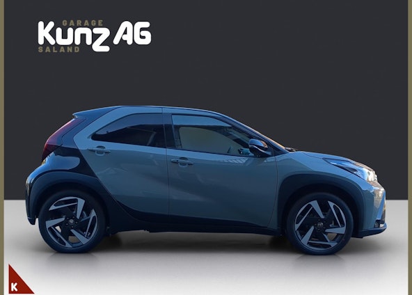 Vehicle image 6 Vehicle image 6