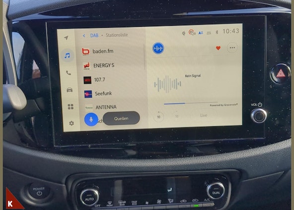 Vehicle image 15 Vehicle image 15