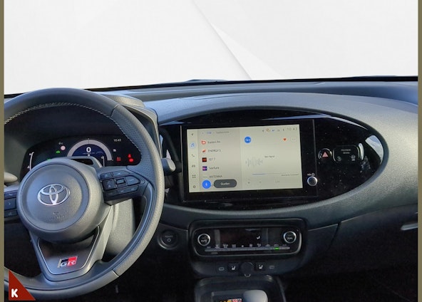 Vehicle image 13 Vehicle image 13