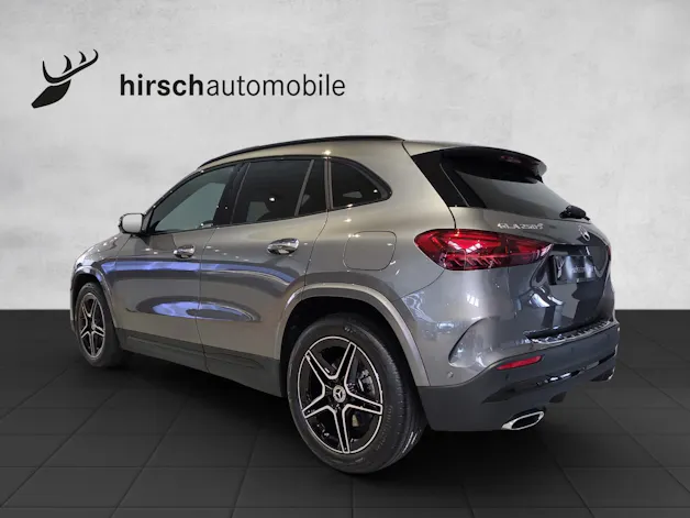 Mercedes-Benz GLA 250 4Matic 8G-DCT Swiss Star