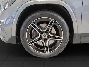 Mercedes-Benz GLA 250 4Matic 8G-DCT Swiss Star