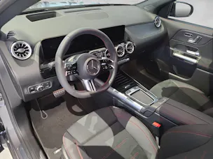 Mercedes-Benz GLA 250 4Matic 8G-DCT Swiss Star