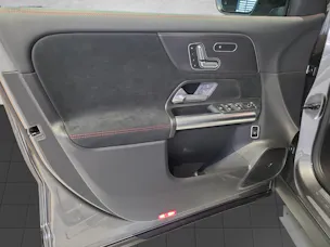 Mercedes-Benz GLA 250 4Matic 8G-DCT Swiss Star