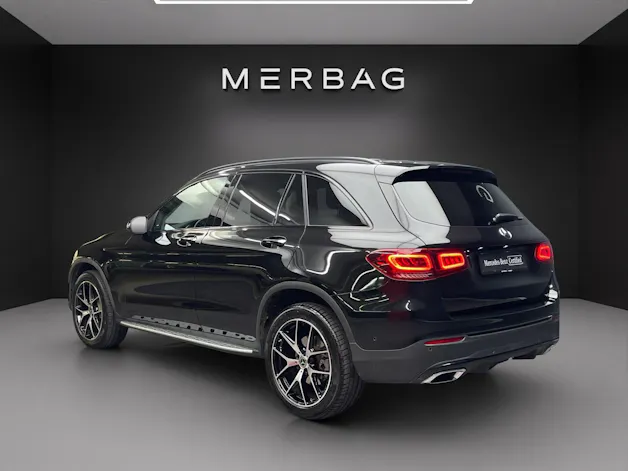 MERCEDES-BENZ GLC 300 e AMG Line 4Matic