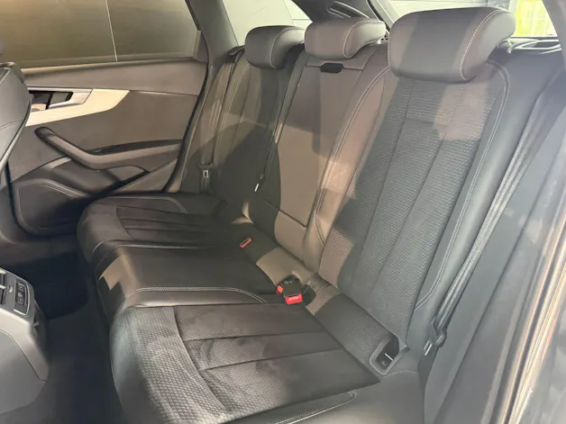 Audi A4 Avant 45 TFSI S line S-tronic quattro