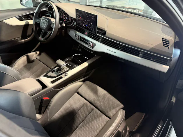Audi A4 Avant 45 TFSI S line S-tronic quattro