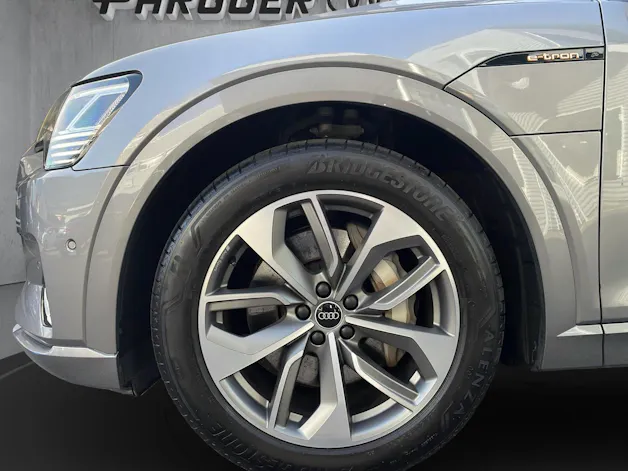 Audi e-tron 55 Sportback Advanced quattro