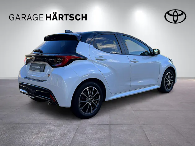Toyota Yaris 1.5 VVT-i HSD GR Sport