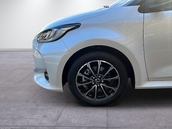 Vehicle image 2 Vehicle image 2