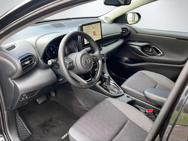Toyota Yaris 1.5 VVT-i HSD Trend