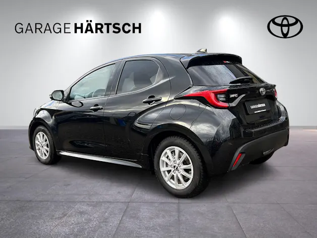 Toyota Yaris 1.5 VVT-i HSD Trend