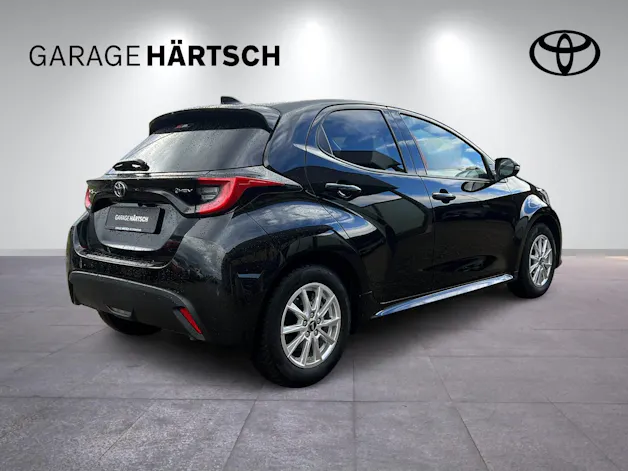 Toyota Yaris 1.5 VVT-i HSD Trend