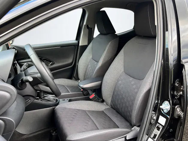 Toyota Yaris 1.5 VVT-i HSD Trend