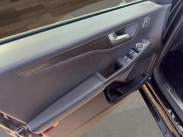 Ford Kuga 2.5 Plug-in Hybrid Vignale