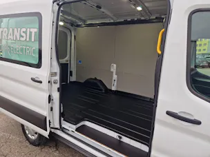 Ford E-Transit Van 350 L2H2 67kWh Trend