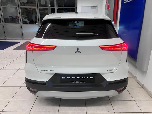 Mitsubishi Grandis 1.8 HEV Instyle