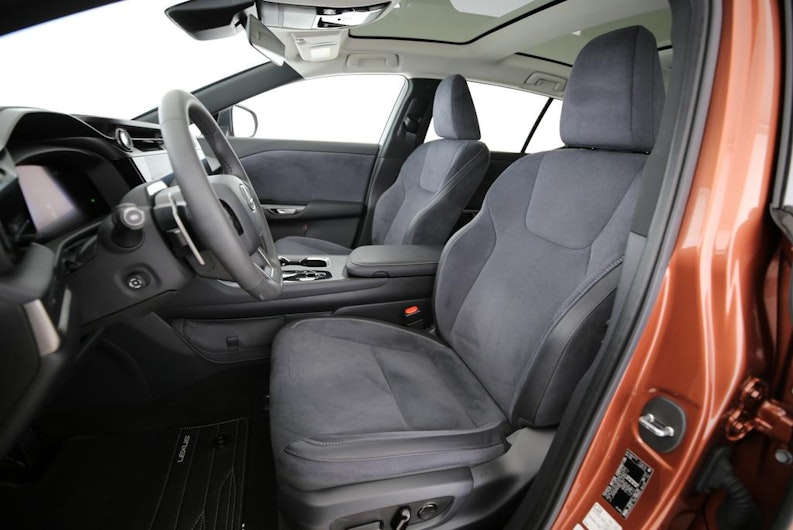 Vehicle image LEXUS RZ